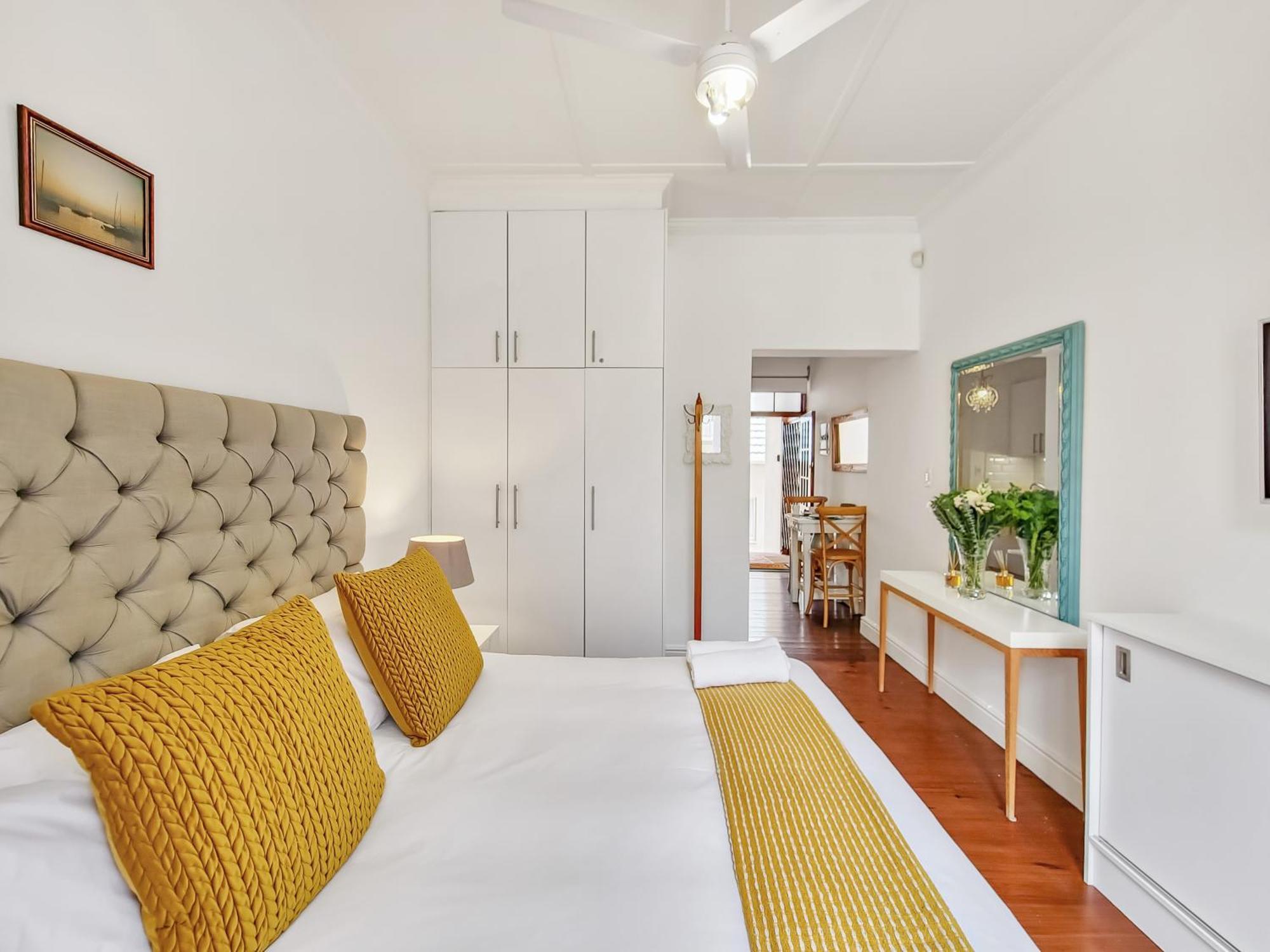 Apartment 8 Minutes From And Promenade
